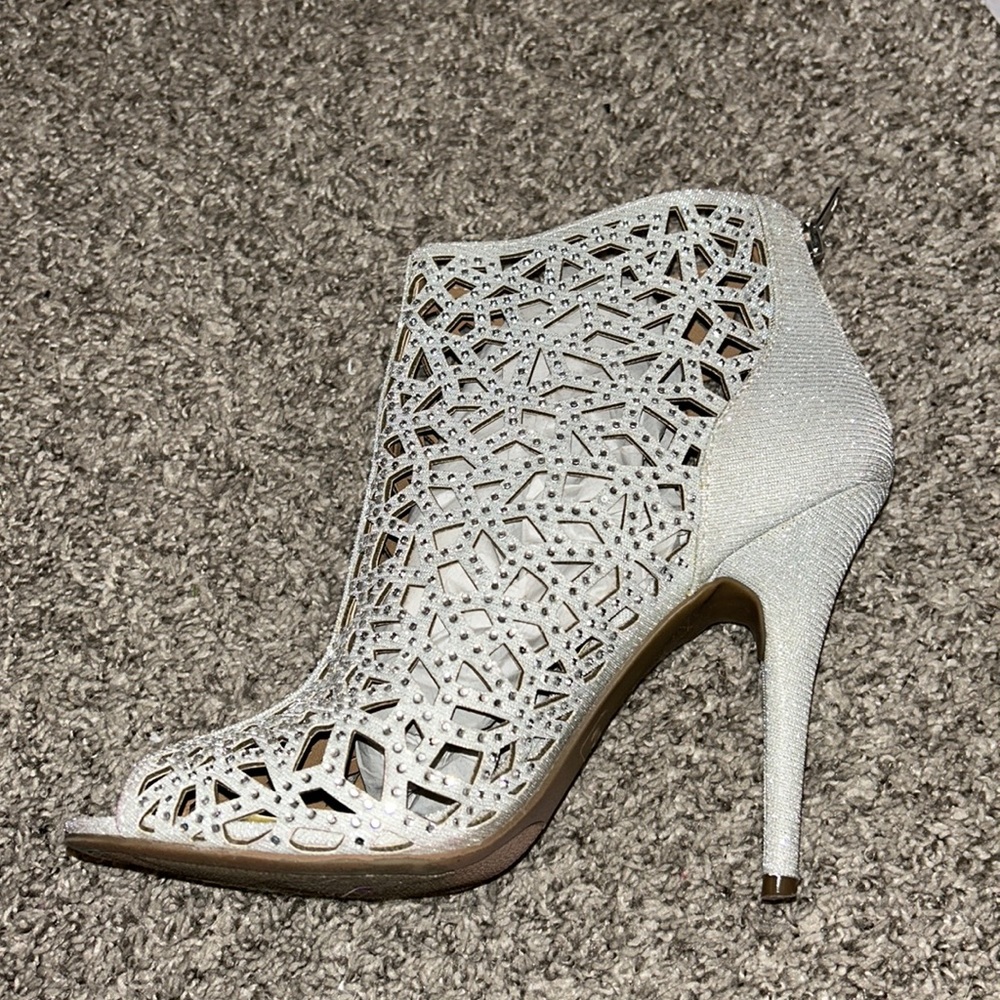 Sparkly heels, size 8